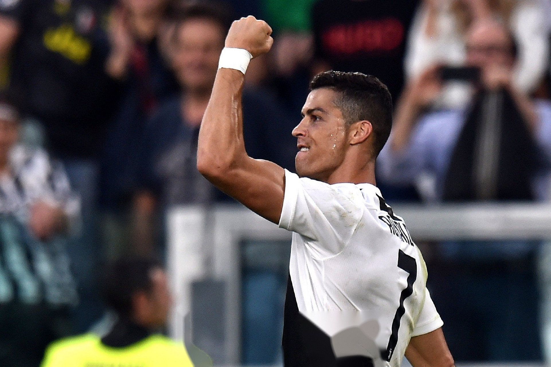 kaiyun官网-今夜体能课后；马德里竞技迎来里程碑备战意甲；质疑声仍在；心理建设被强调(皇家马德里能否赢得对阵里尔的胜利)